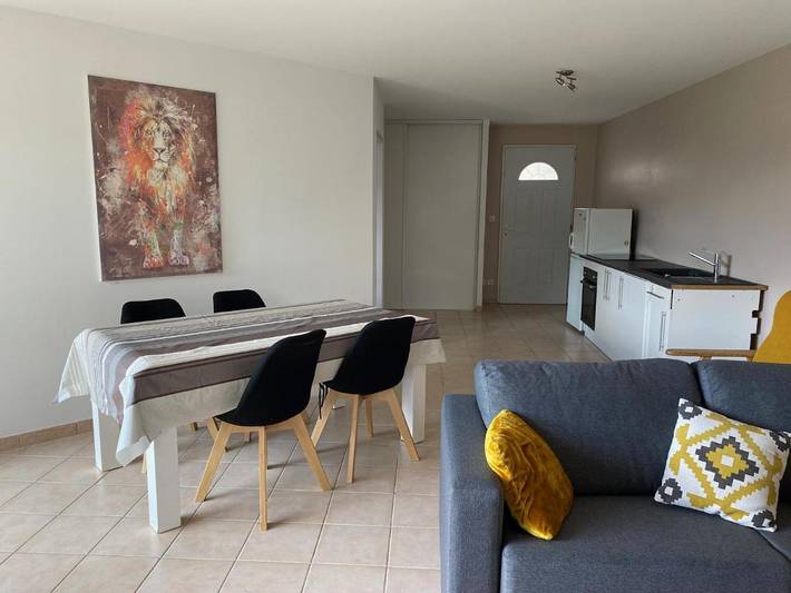 Apartamento de vacaciones para 4 personas, con jardín además de terraza y piscina, Se admiten mascotas - 1