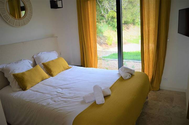 Location de vacances pour 4 personnes, avec Balcon et Jardin à Sari-d'Orcino - 2