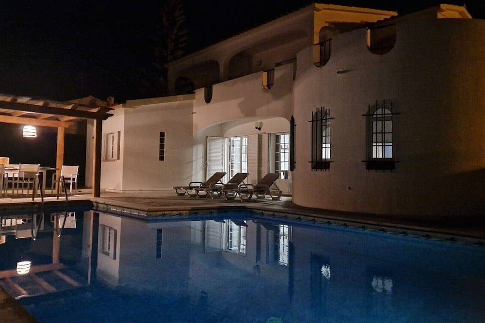 Schöne Villa, mit Garten und privatem Pool, Clim, gratis Wifi, in der Nähe von pla in Albufeira, Faro Distrikt
