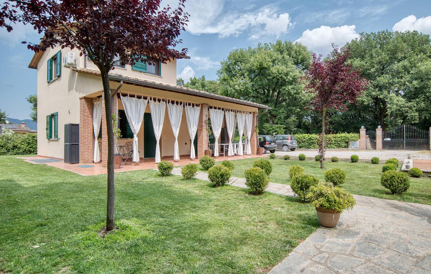 Geräumige 220 sqft Wohnung mit AC, Pool, Parkplatz & Internet in Castiglion Fiorentino, Arezzo Provinz