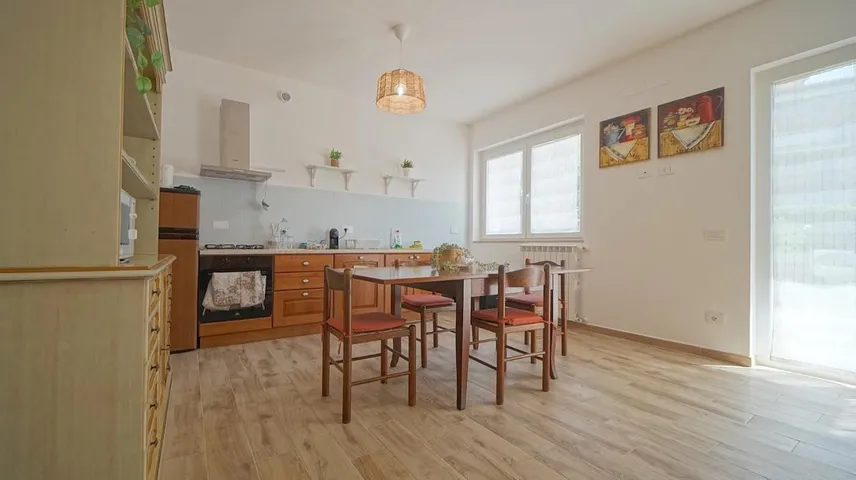 Holiday apartment for 6 people, with garden - 1