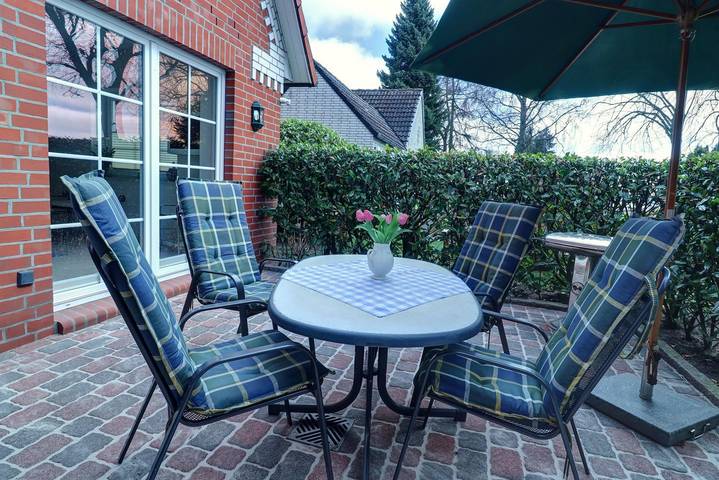 Ferienhaus für 4 Personen, mit Terrasse und Garten sowie Ausblick - 1