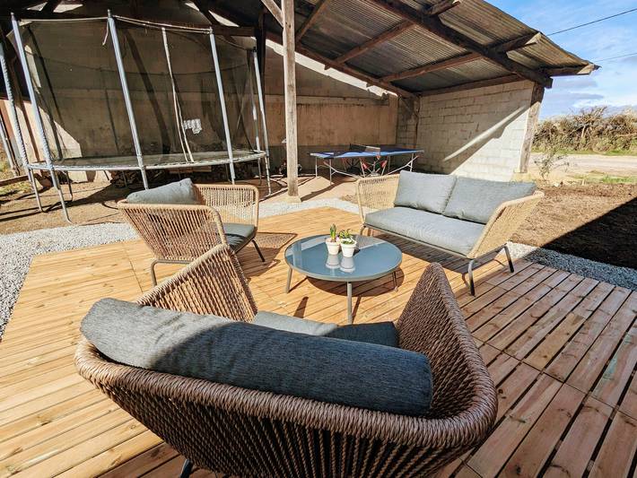 Zwei Berry-Häuser mit privatem Garten und gemeinsamem Hof, ideal für Gruppen in Le Blanc und Umgebung