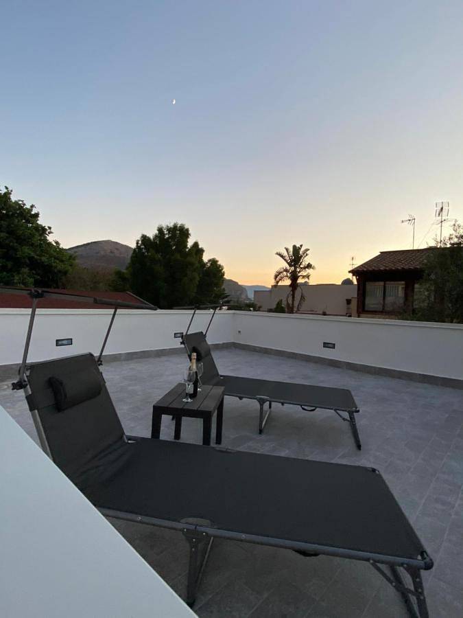 Ferienhaus mit Meerblick für 4 Personen, mit Terrasse und Ausblick, mit Haustier in Palermo