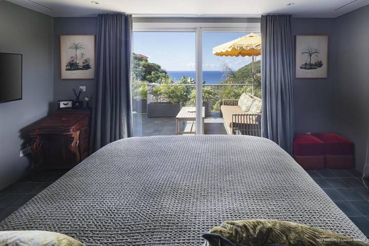 Gîte pour 10 personnes, avec vue et jardin ainsi que balcon et piscine