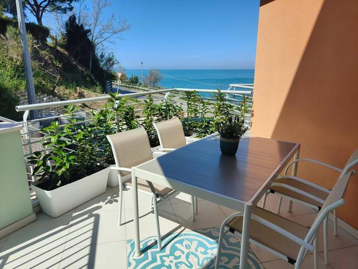 Appartamento per 4 persone, con Balcone e Terrazza nonché Panorama a San Vito Chietino