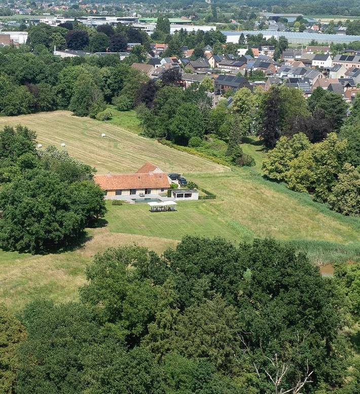 Location de vacances pour 2 personnes, avec terrasse et jardin ainsi que vue et piscine à Turnhout - 3
