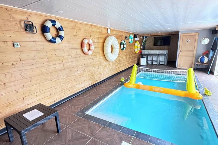 Location de vacances pour 16 personnes, avec Terrasse et Piscine à Isturits