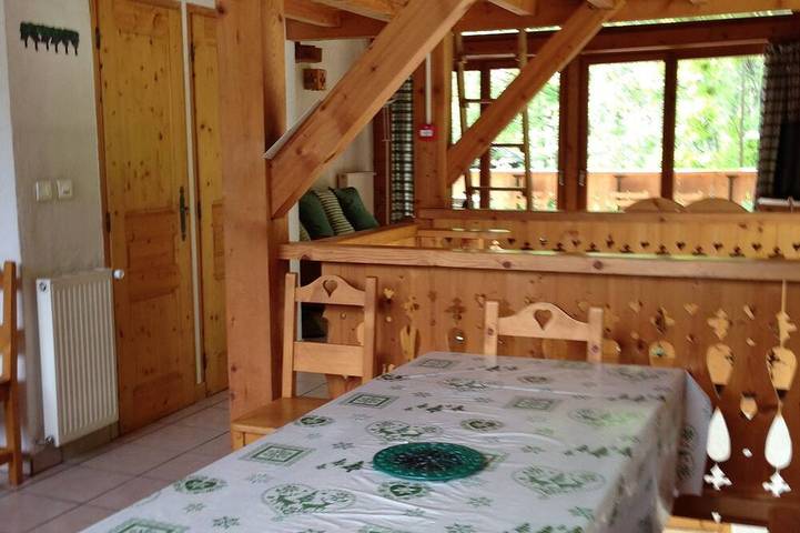 Pretty family chalet in the village center in Morzine, Les Portes du Soleil