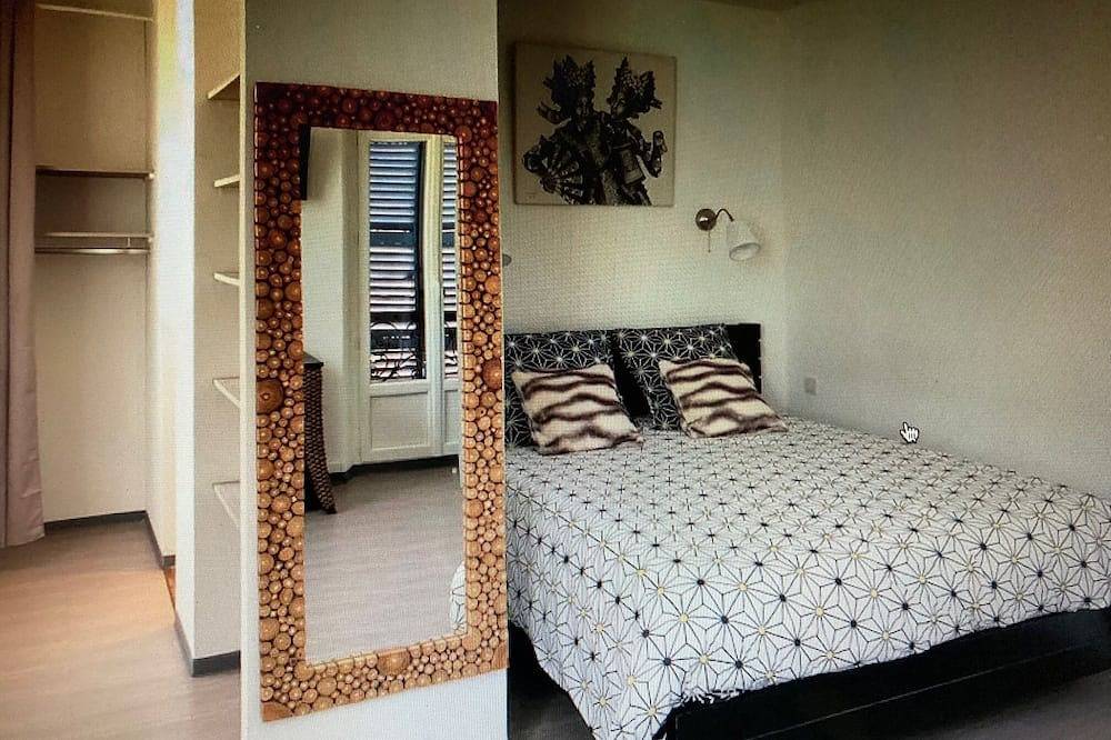 Auberge Sainte Marguerite - \"Anse Méjean\" room in La Garde, Mittelmeerküste (Frankreich)