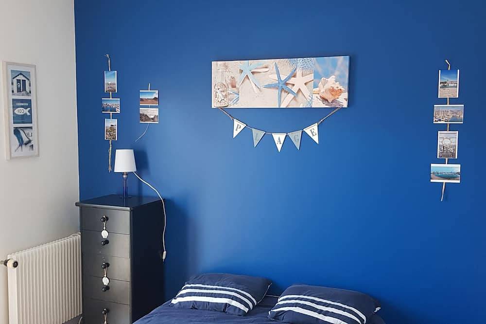 Appartement entier, Studio T2 avec chambre ambiance \"bord de mer\" in Puilboreau, Région de La Rochelle