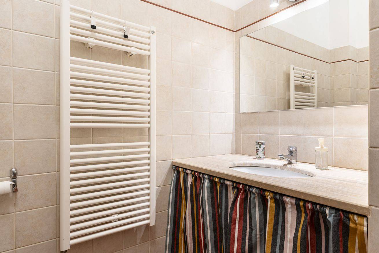 Geheel appartement, Livorno Central and Bright Studio! in Livorno, Etruskische kust
