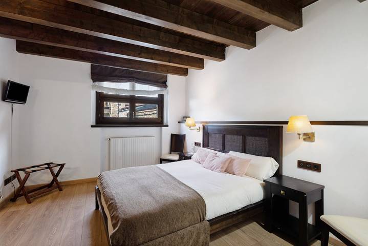 Apartamento para 2 personas, con jardín en Pirineos