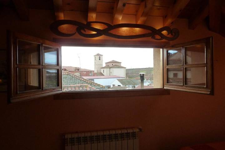 Casa rural para 11 personas, con Balcón y Jacuzzi además de Terraza y Vistas en Provincia de Segovia - 4