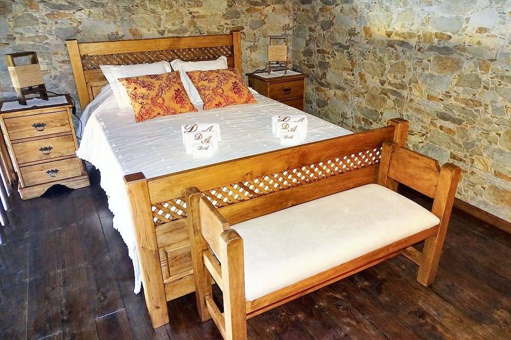 Homerez - Casa acogedora con terraza en Redondo in Redondo, Distrito de Évora