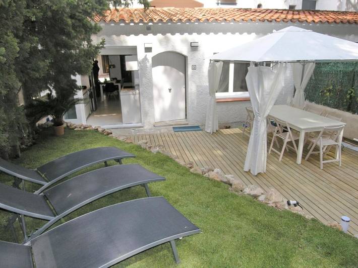 Casa de vacaciones para 9 personas, con terraza y jardín, Se admiten mascotas - 1