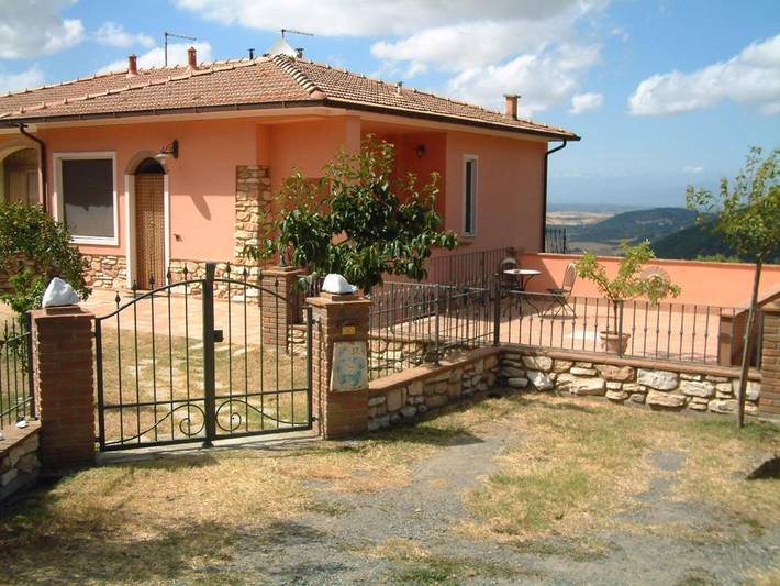 Ferienhaus für 5 Personen, mit Balkon und Terrasse sowie Garten und Ausblick