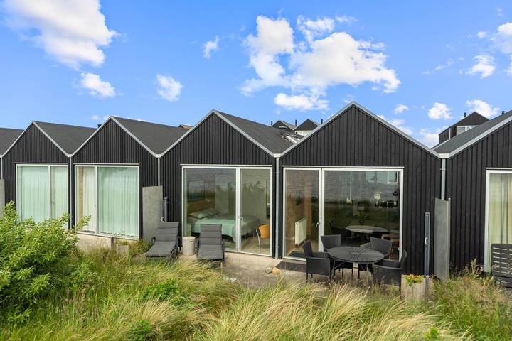 Villa for 4 personer, med sauna og balkon/terrasse såvel som terrasse og jacuzzi - 1