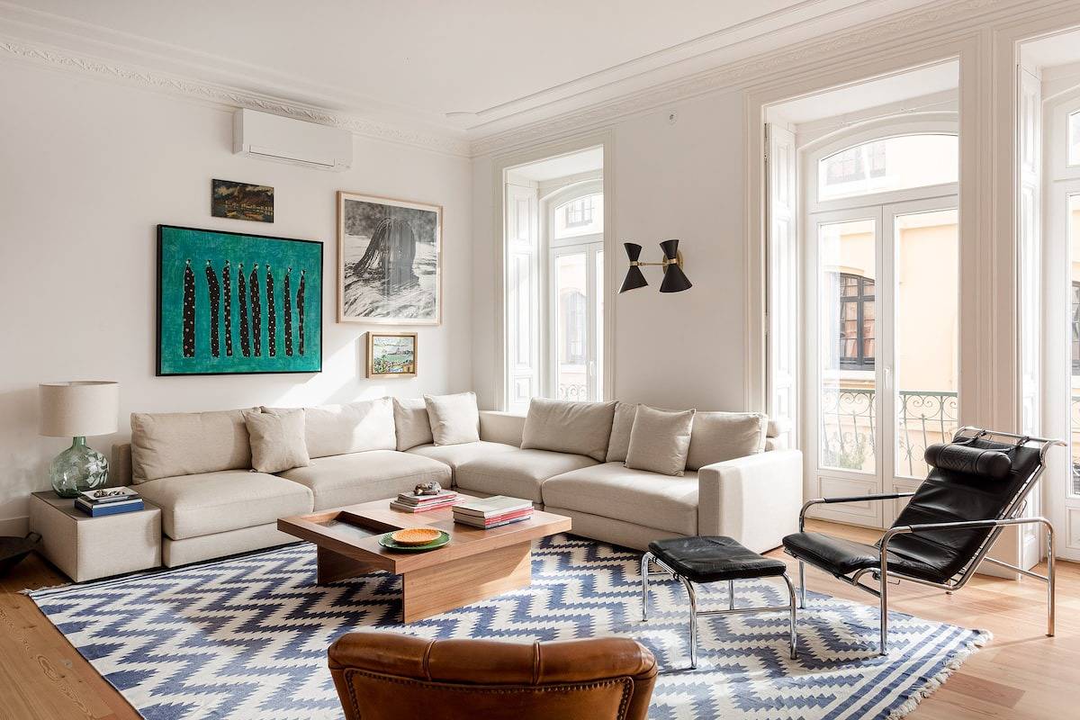 Apartamento entero, Elegant 3Br Lapa Residence | Balcony, Ac & Parking in Lapa, Lisboa
