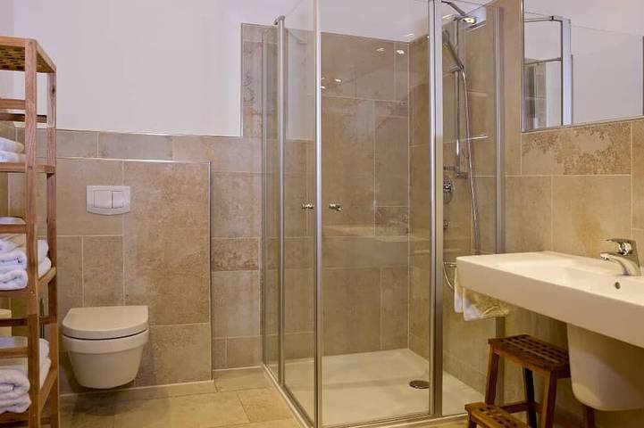 Ferienwohnung für 5 Personen, mit Balkon und Garten sowie Pool in Sonnen - 4