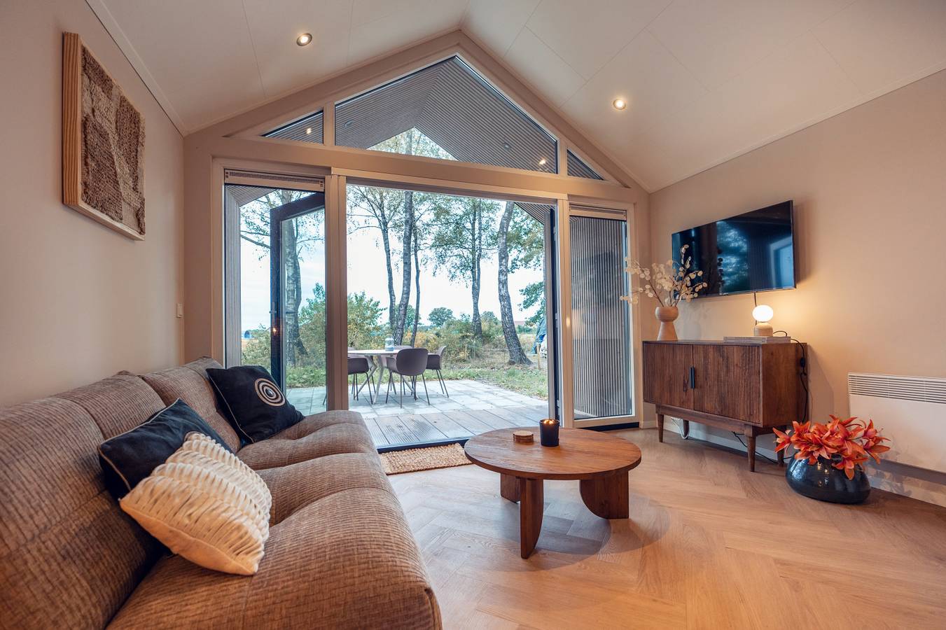 Modern ingerichte 4 persoons lodge met hottub in Haarle in Sallandse Heuvelrug