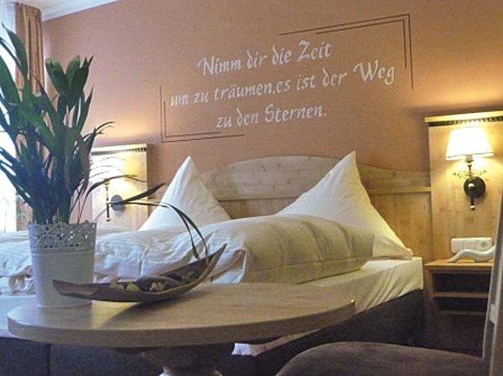 Hotel, mit Garten in Furth im Wald