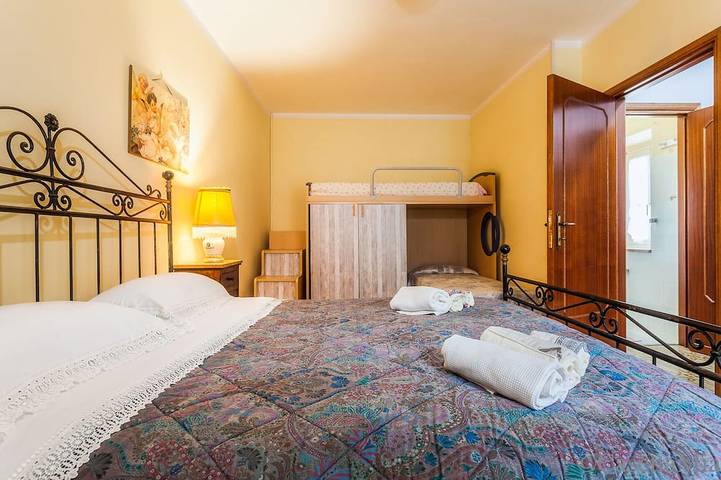 Location de vacances pour 5 personnes, animaux acceptés à Canistro - 2