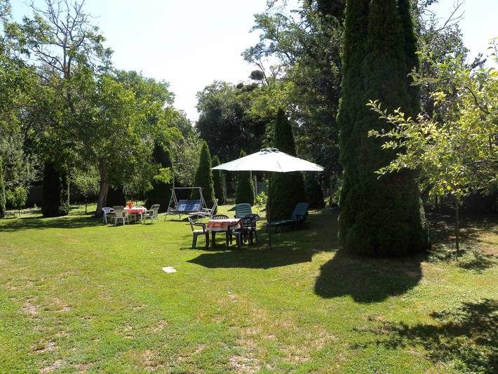 Ganze Ferienwohnung, Ferienwohnung mit Garten in Balatonbereny, Plattensee Südufer