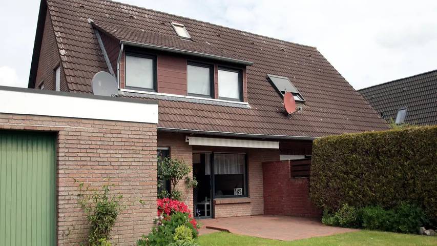 Ferienwohnung für 5 Personen, mit Terrasse in Berumbur