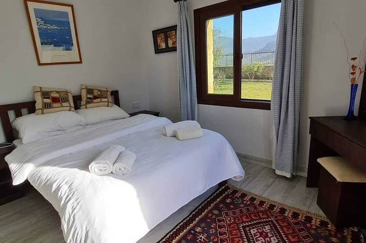 3 bedroomed villa, private swimming pool and amazing mountain & beach views in Nordzypern