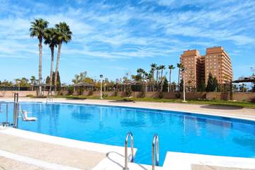 Gîte pour 6 personnes, avec piscine et balcon/terrasse à Oropesa del Mar