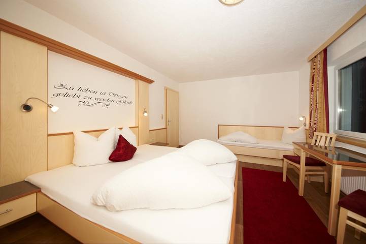 Ferienwohnung für 3 Personen, mit Garten und Ausblick sowie Sauna, kinderfreundlich in Kappl - 4