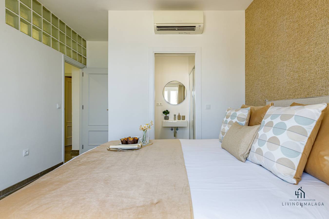 Entire vacation apartment, Living4malaga Seafront Duplex in Málaga (Este), Malaga