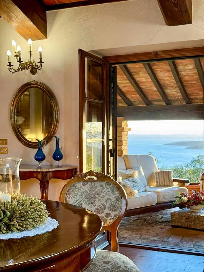 Villa storica con spa tra Cortona e Assisi in Passignano sul Trasimeno, Lago Trasimeno