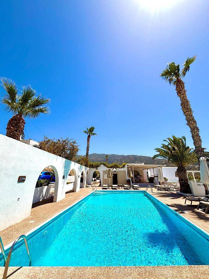 Hôtel pour 3 personnes, avec piscine ainsi que vue et jardin