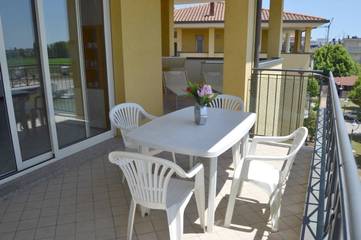 Gîte pour 8 personnes, avec vue et balcon dans Bellaria-Igea Marina