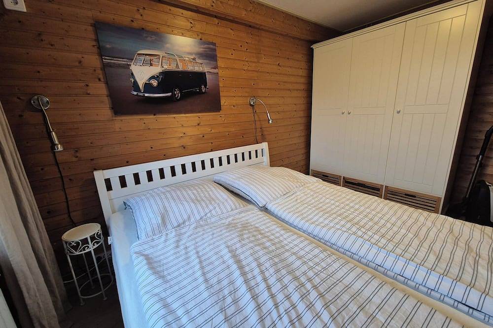 Gemütliches Ferienhaus in Oudesluis. Am Kanal und Boot mit Elektroaußenborder. in Niederländische Nordsee