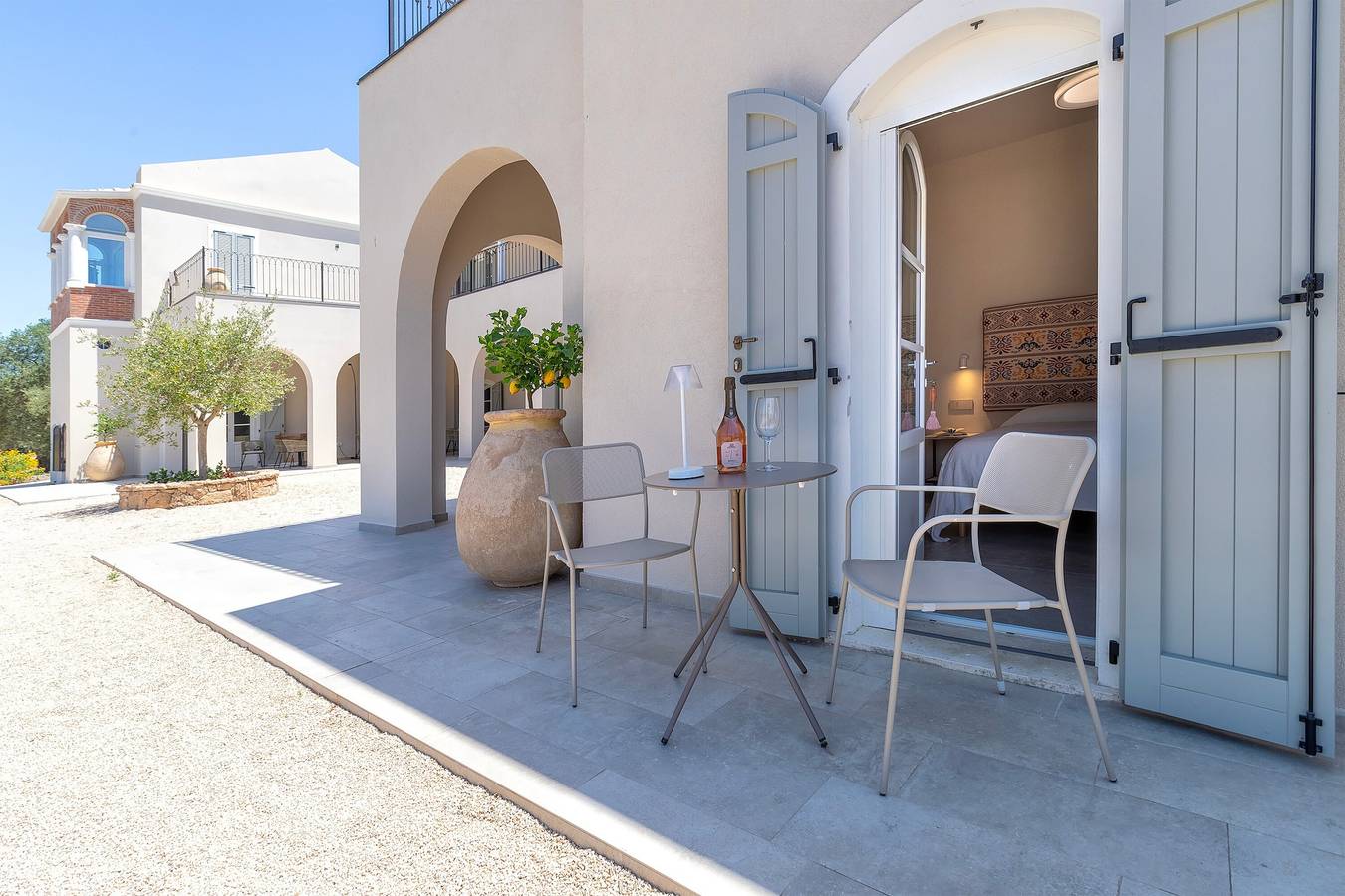 Room 'Eva' with Shared Pool, Wi-Fi and Air Conditioning in Alghero, Prowincja Sassari