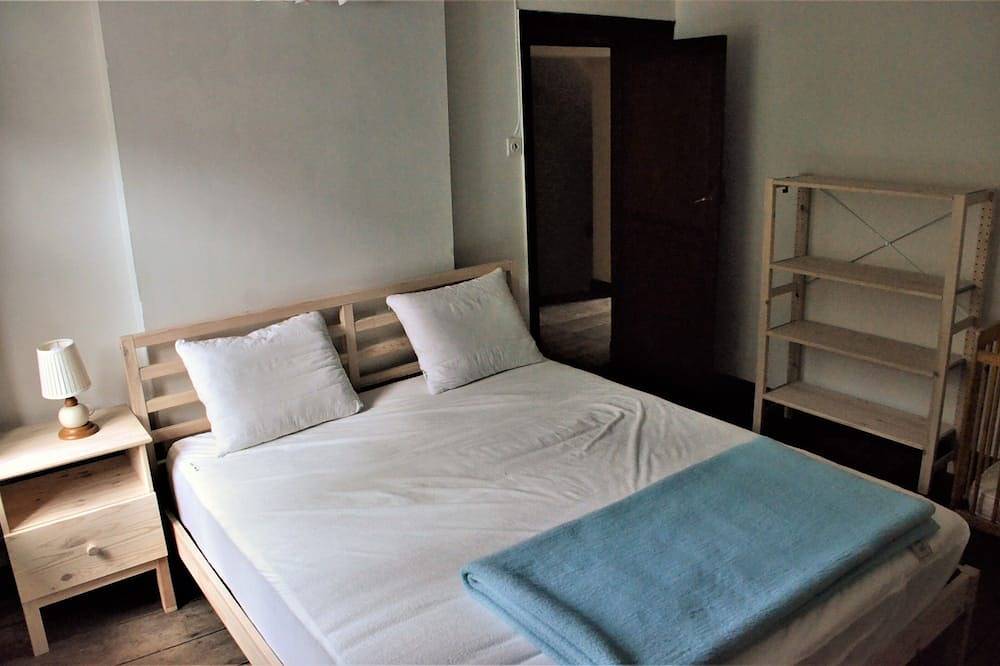 La Ferme du Crupet 15 Personen. Rustig Gelegen Midden in de Bossen in Hastière, Region Namur