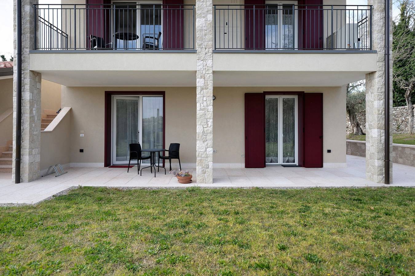 Appartamento intero, Appartamento 'Olivo - Adult Only' con Vista Lago, Terrazza Privata e Aria Condizionata in Bardolino, Prealpi Gardesane
