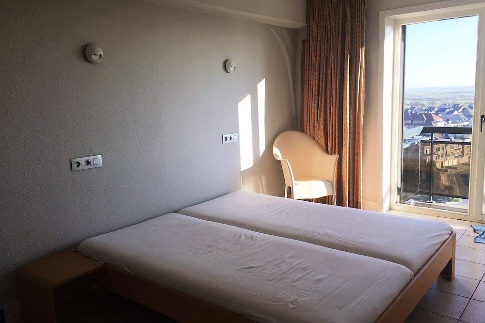 Ganze Wohnung, Spectacular Seaview Near Bruges - Spacious Apartment 3 Bedrooms 2 Terraces in Wenduine, De Haan