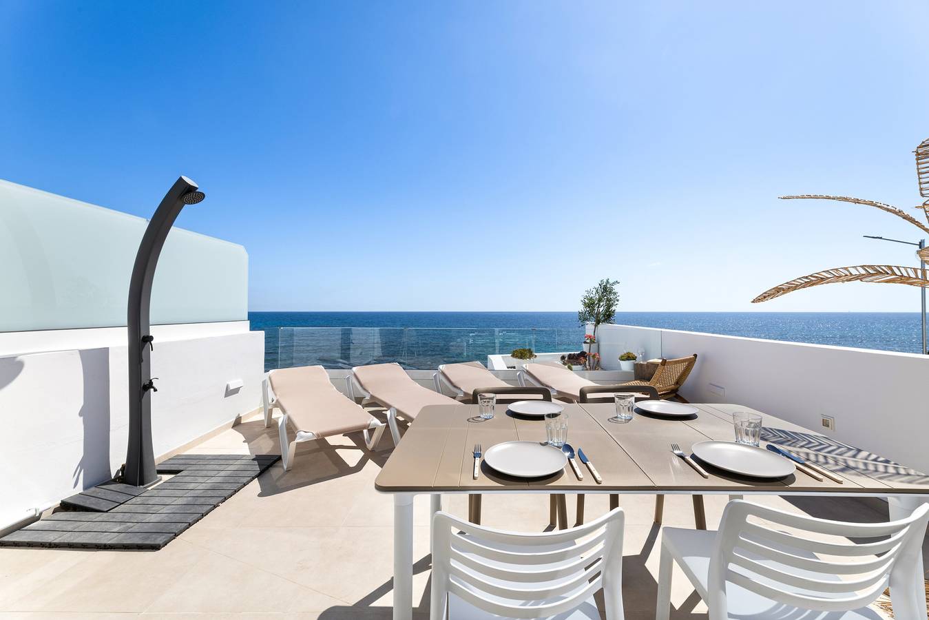 Entire apartment, Ocean Confort (Pai) by Escape Home in Punta de las Mujeres, Haría