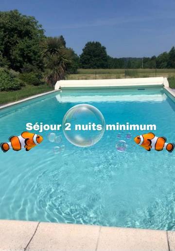Maison de vacances pour 2 personnes, avec piscine ainsi que vue et jardin, animaux acceptés dans le Lot-et-Garonne