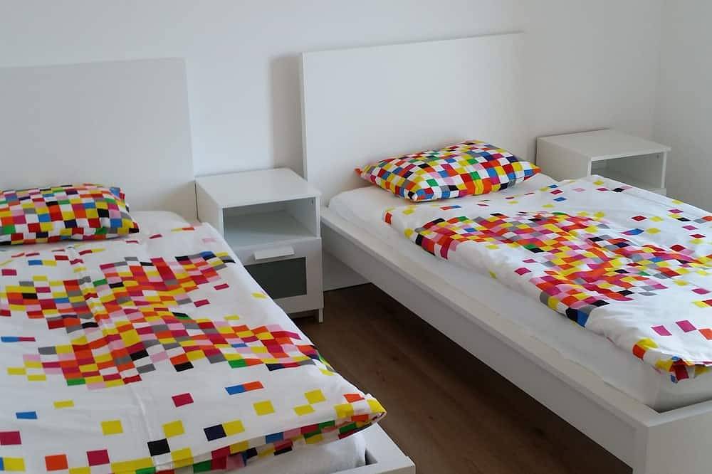 Ganze Wohnung, Traumhafte Dachgeschosswohnung mit herrlicher Aussicht und großem Balkon; Wlan in Tramin an der Weinstraße, Nonsberggruppe