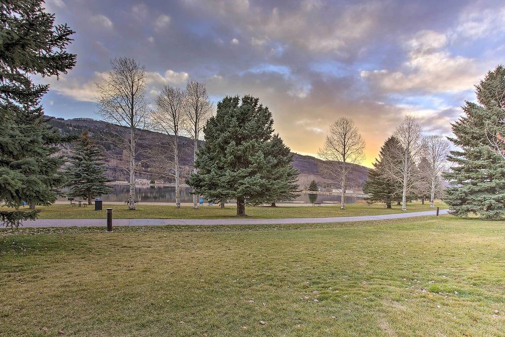 Ganze Wohnung, Neu! Avon Condo - 5 Minuten zum Beaver Creek Resort in Avon, Beaver Creek