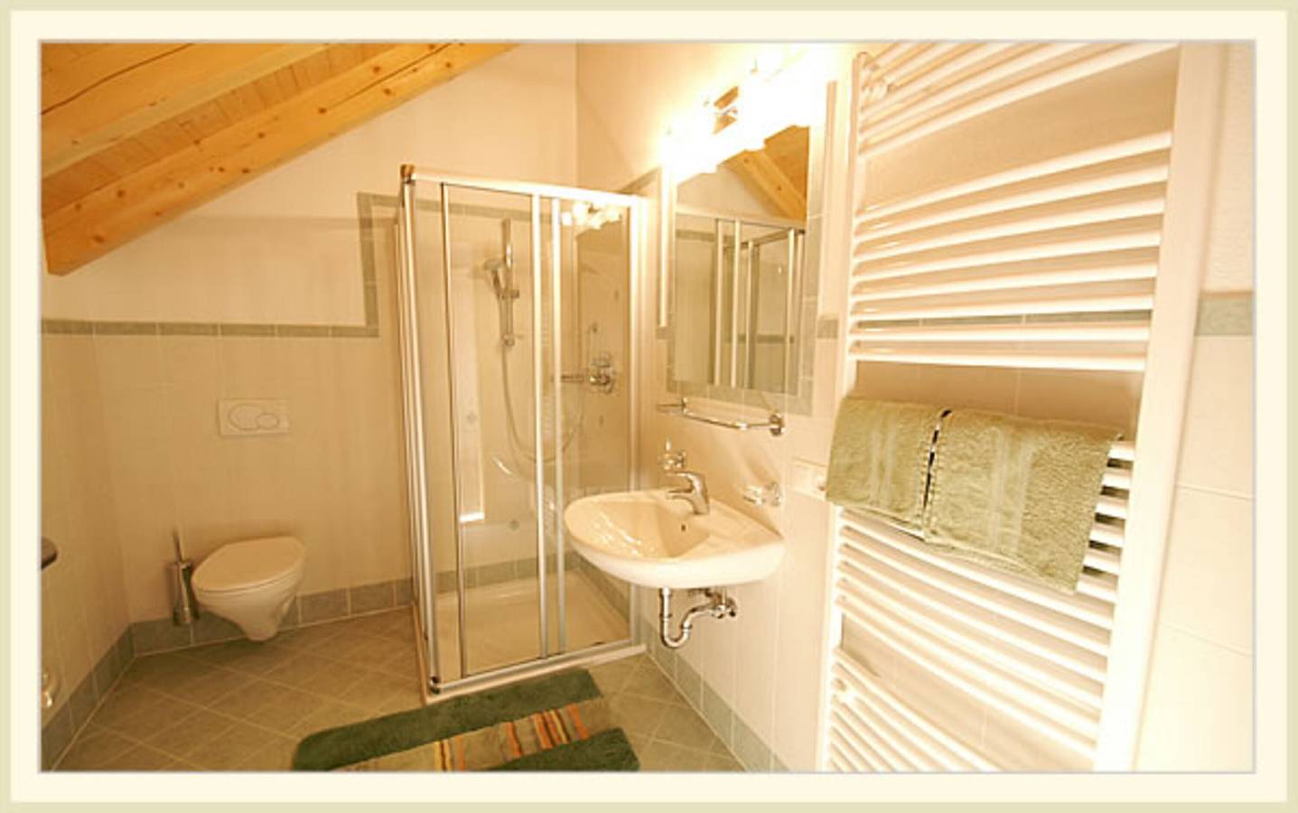 Ganze Wohnung, Apartment 'Rungghof 2' mit Bergblick, gemeinsamer Terrasse und Wlan in Wengen (Italien), Dolomiti Superski