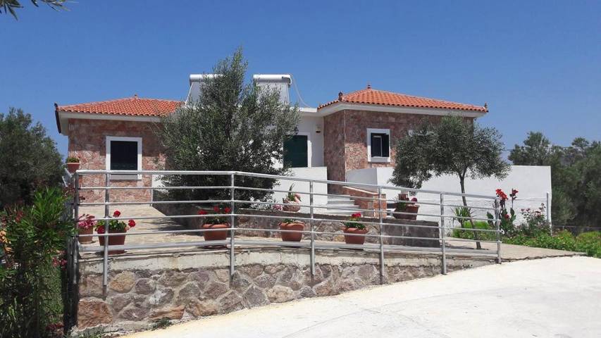 Ferienhaus für 4 Personen, mit Ausblick und Garten in Petra (Griechenland) - 2