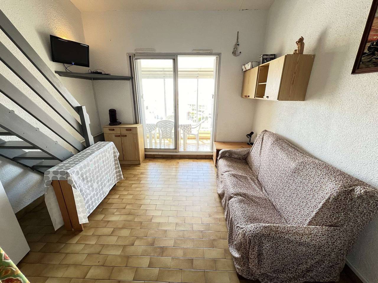 Ganzes Studio, Studio mit Kabine + Mezzanine für 4 Pers, Loggia, strandnah, privater Parkplatz in Cap d'Agde, Agde