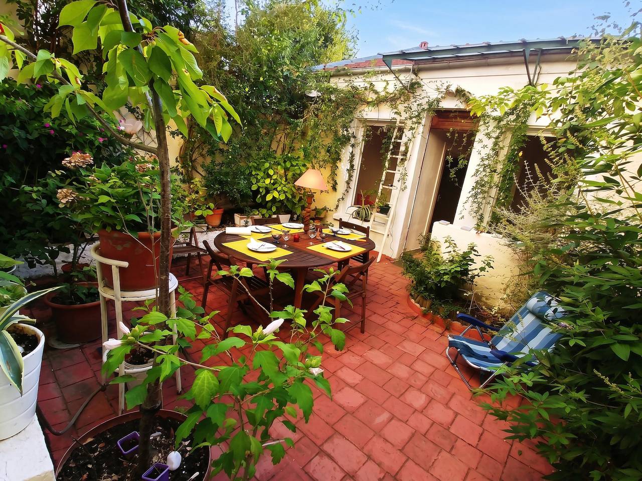 Comfortable house in Montreuil with a fenced garden in Montreuil, Seine-Saint-Denis