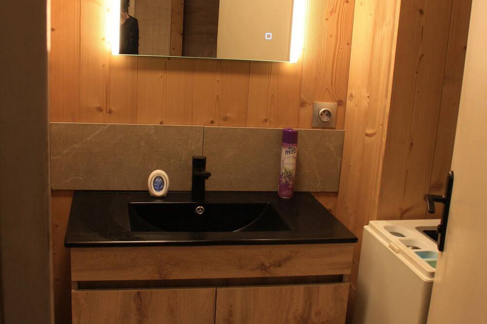 Entire apartment, 4-Person Apartment Sallanches Haute Savoie in Sallanches, Pays du Mont-Blanc